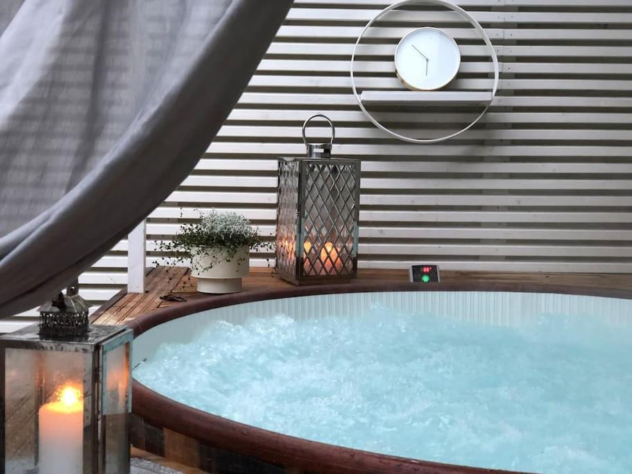 Snowcrystal Home With Jacuzzi And Sauna Rovaniemi Kültér fotó